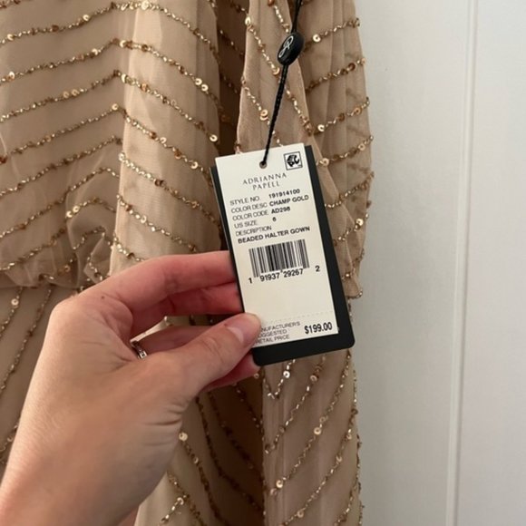 Adrianna Papell - ART DECO BEADED DRESS WITH HALTER NECKLINE IN CHAMPAGNE GOLD - Picture 4 of 5